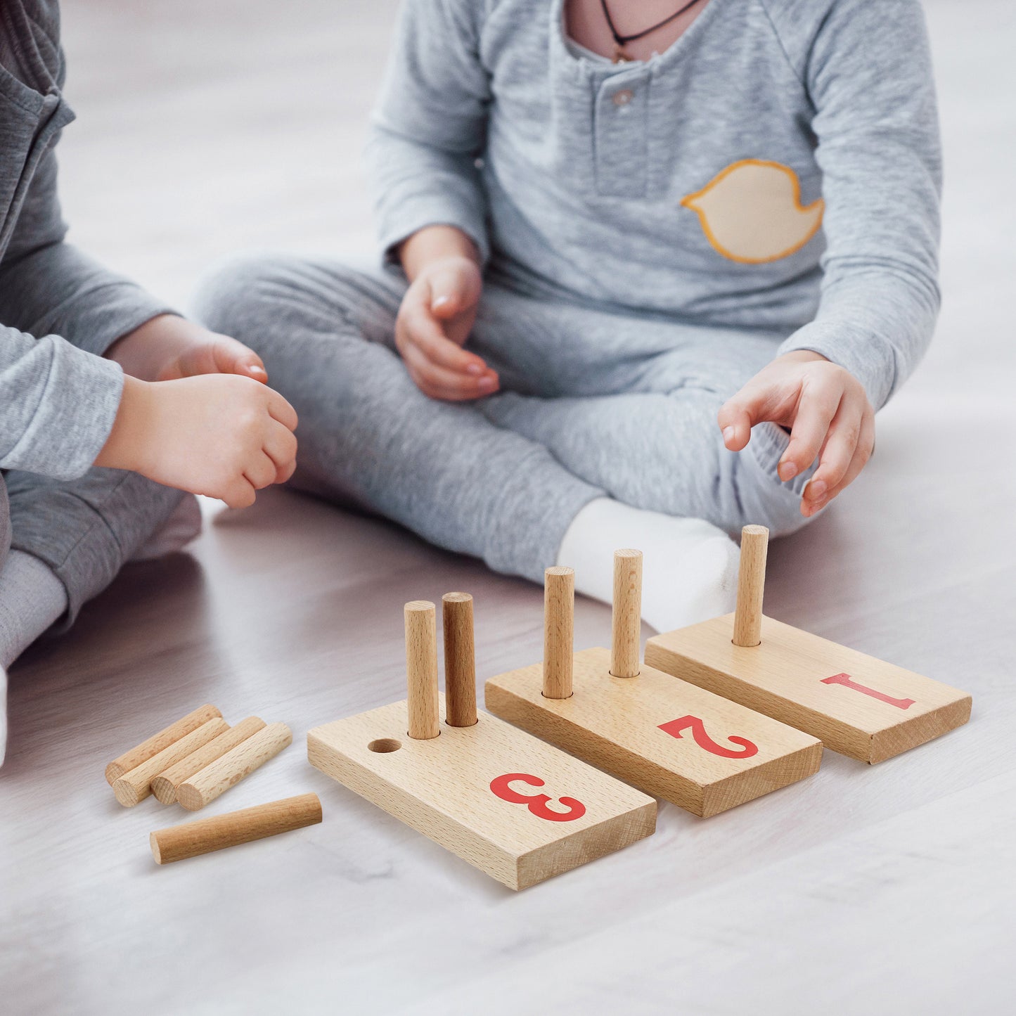Montessori Counting Wooden Peg Board, 1-10 Pre K Math Manipulative Toy