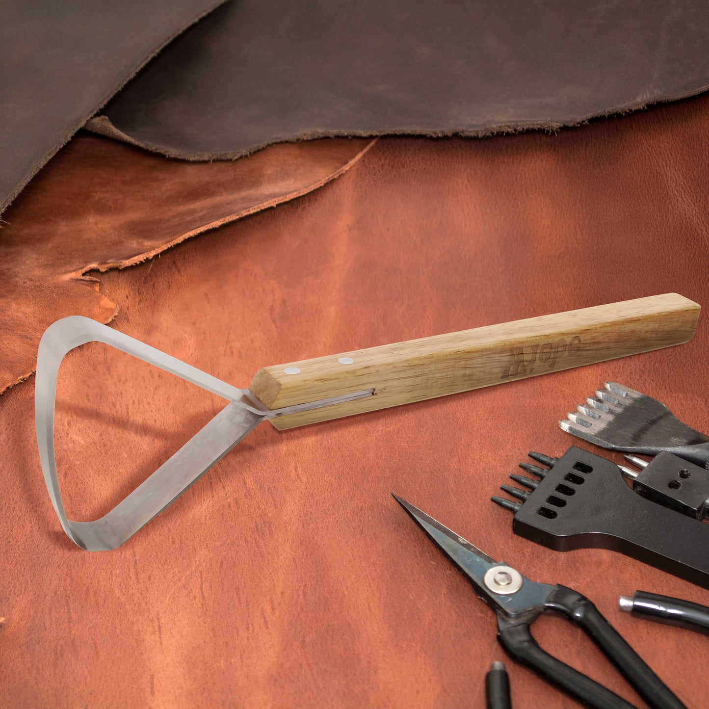 Pelt Scraper Fleshing Tool, Hide Scraper Flesher � Hide Tanning Kit