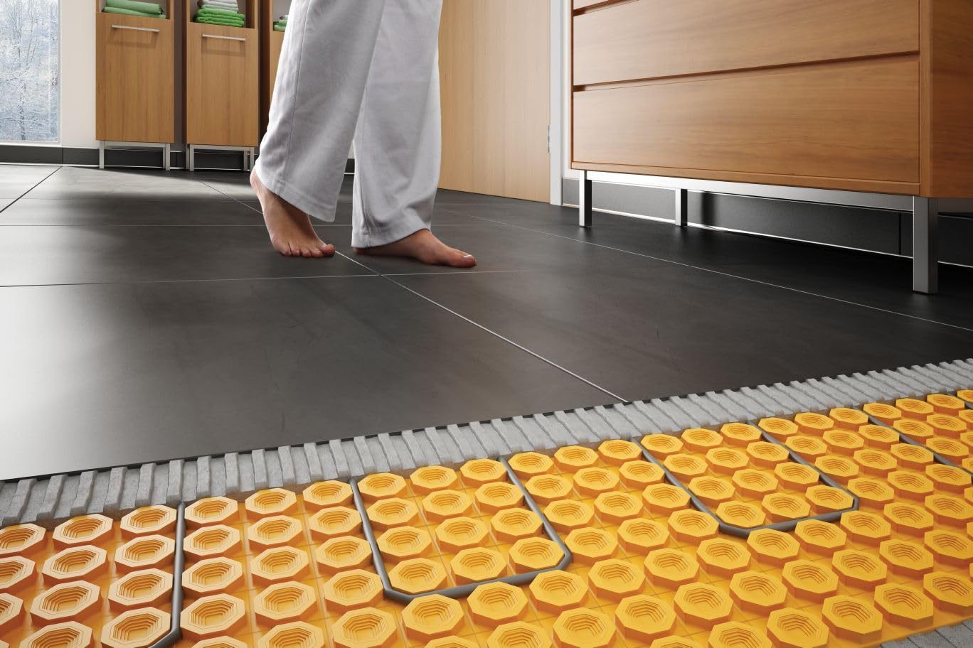 DITRA-HEAT (240V) Floor Heat Cable warms 145 sq ft DHEHK240145