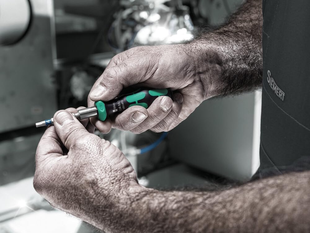 WERA - RA S Bitholding Screwdriver with Ratchet functionality, 1/4" x 102 mm